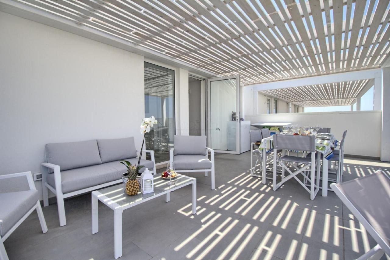 Jacuzzi Holiday Homes By Lovesud Santa Maria di Leuca Exteriör bild