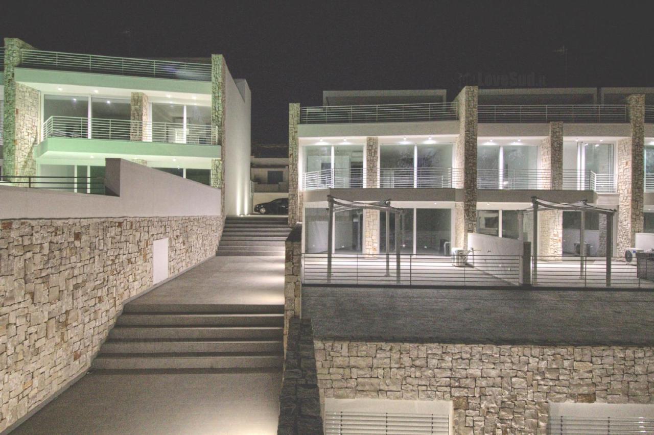 Jacuzzi Holiday Homes By Lovesud Santa Maria di Leuca Exteriör bild