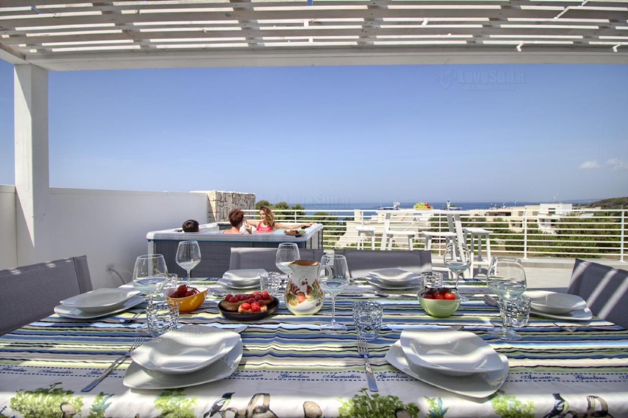 Jacuzzi Holiday Homes By Lovesud Santa Maria di Leuca Exteriör bild