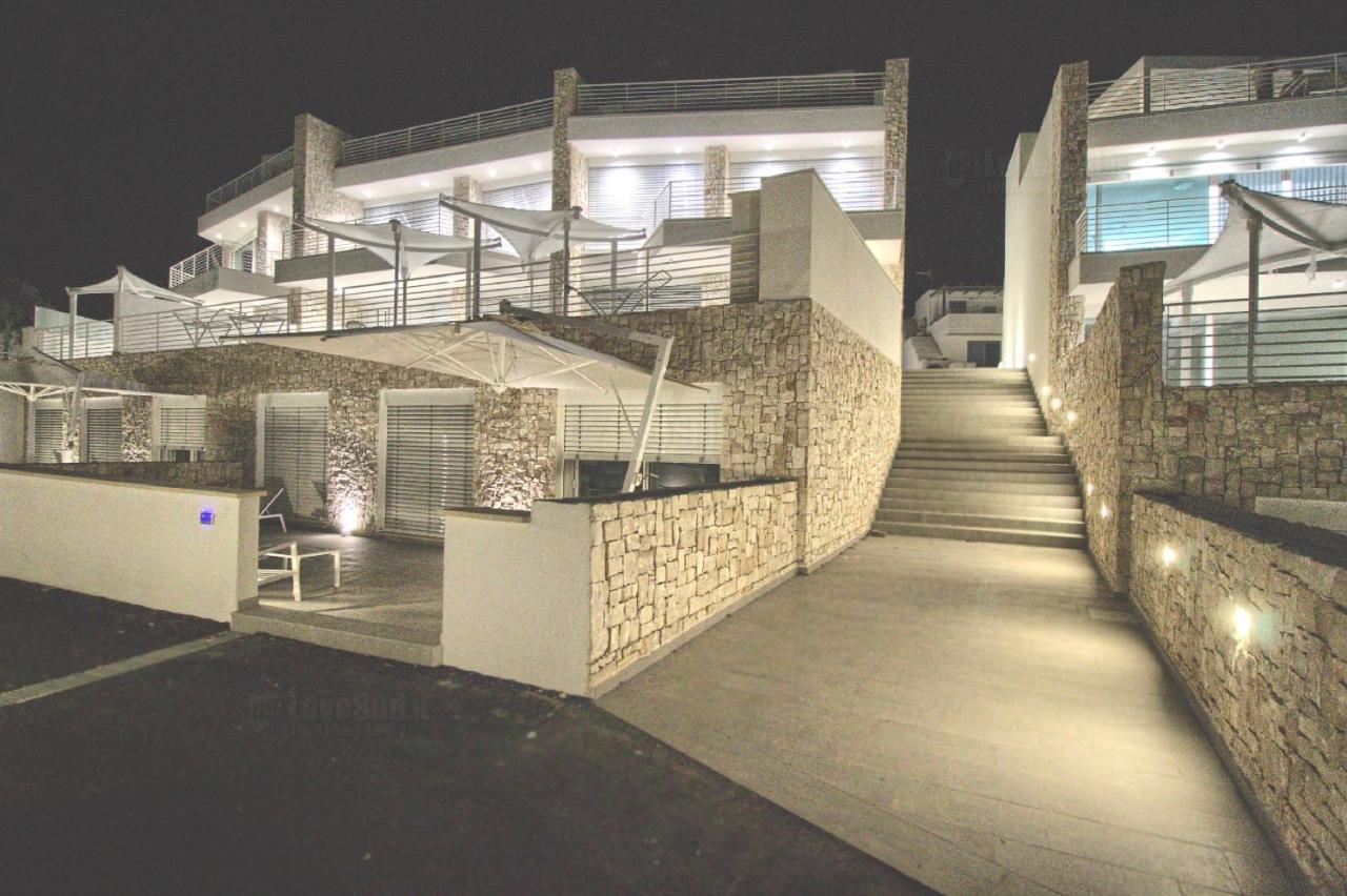 Jacuzzi Holiday Homes By Lovesud Santa Maria di Leuca Exteriör bild